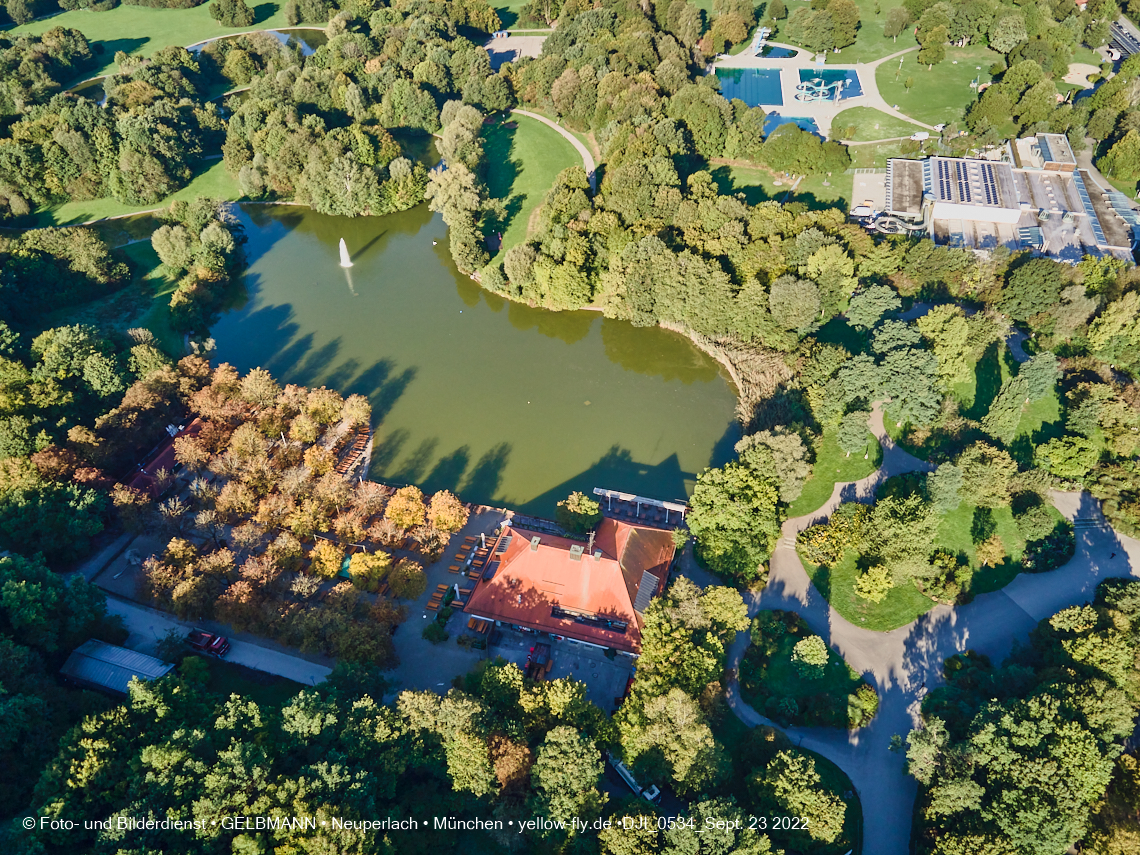 23.09.2022 - der Ostpark mir Biergarten und See in Neuperlach